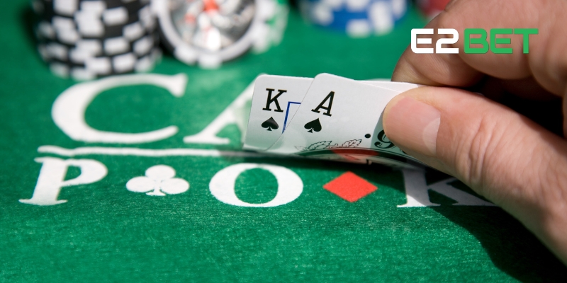 Poker E2BET: Hướng Dẫn Cơ Bản Dành Cho Người Mới Chơi 2 Khám phá các tổ hợp bài trong Poker E2BET